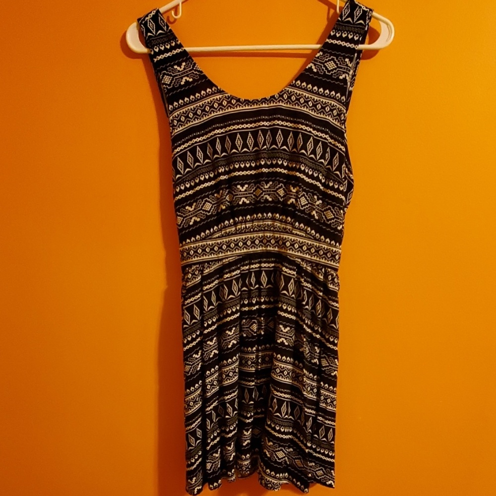 Forever 21 Black and White Tribal Print Dress